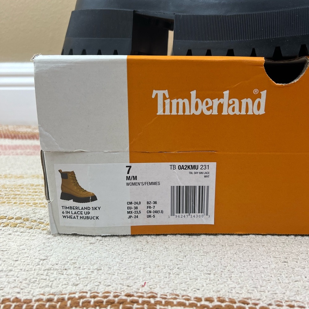 NEW Women's Timberland® Sky 6-Inch Lace-up Boot 🥾❤️ - Picture 12 of 15